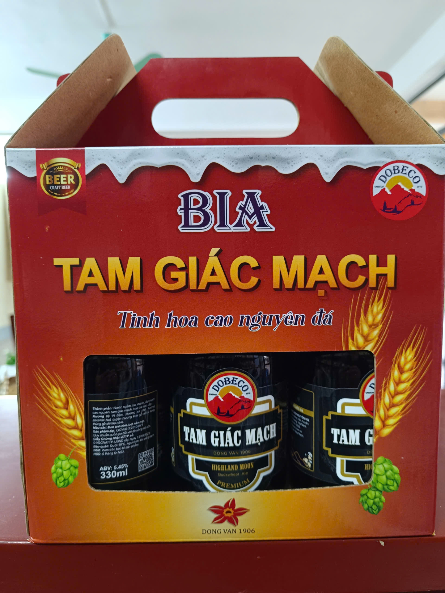 Bia Chai Tam Giác Mạch