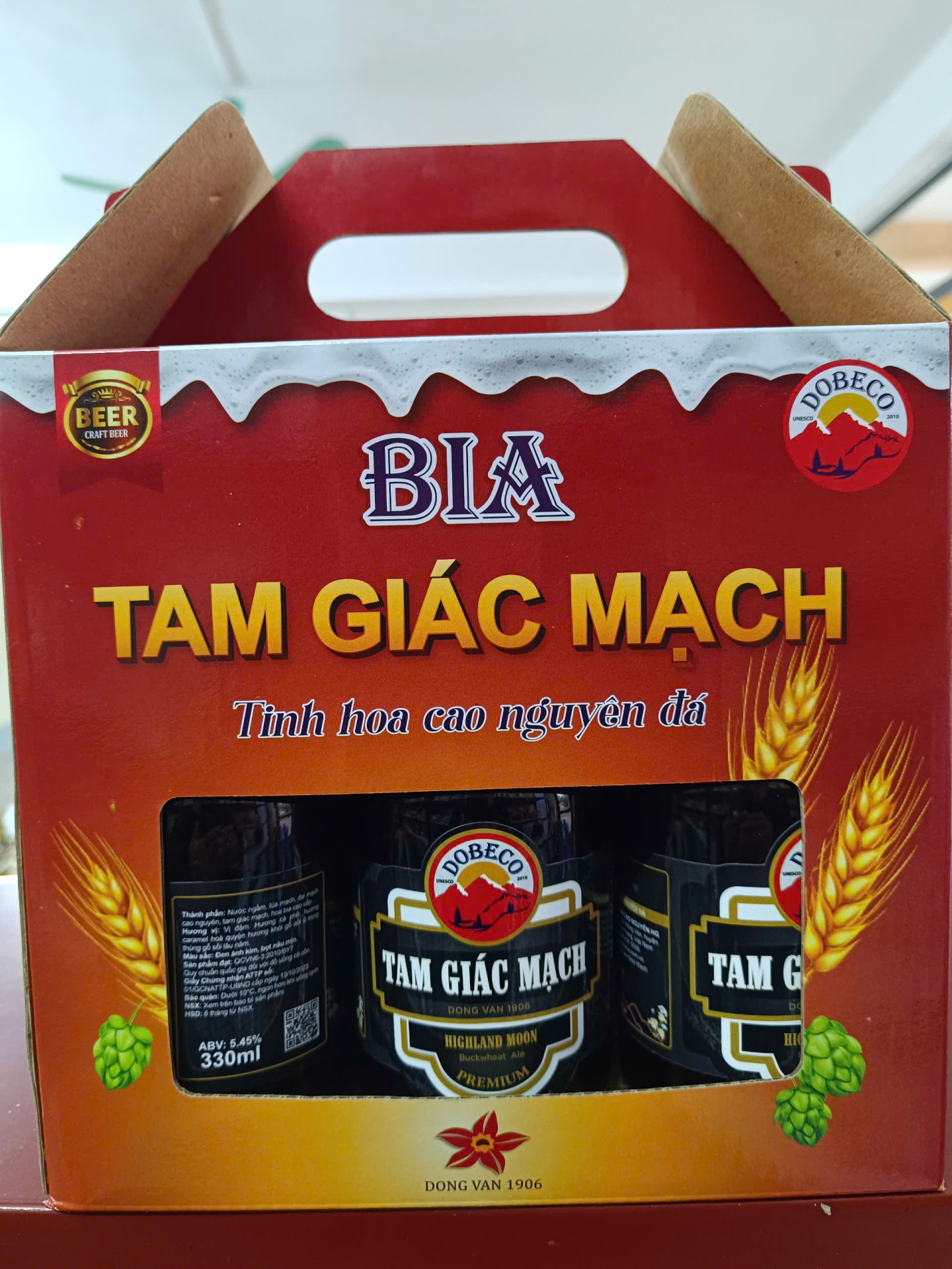 Bia Chai Tam Giác Mạch