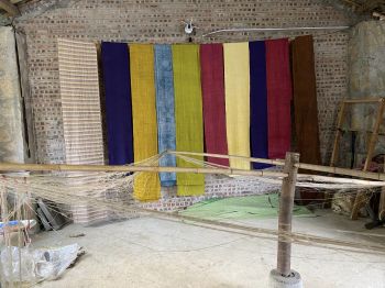 Khăn chải bàn thổ cẩm Lanh Trắng Sà Phìn A