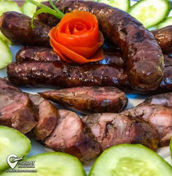 Lạp sườn thịt lợn đen địa phương