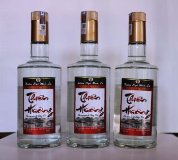 RƯỢU NGÔ MEN LÁ THIÊN HƯƠNG (CHAI 500 ML)